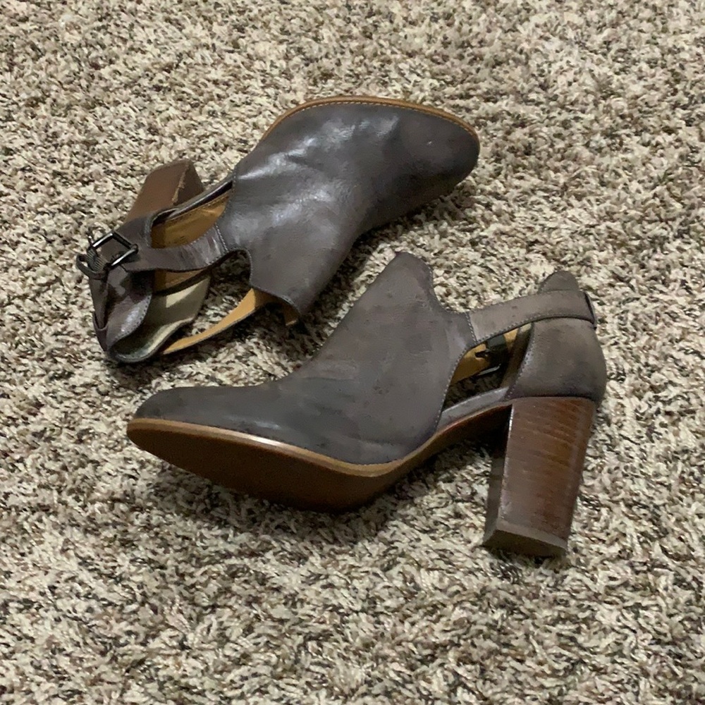 These are well loved 9.5 shoe